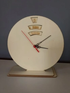Kalendár 26 cm s hodinami